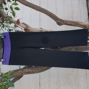 Kirkland signature women's pants size M tall color black and purple